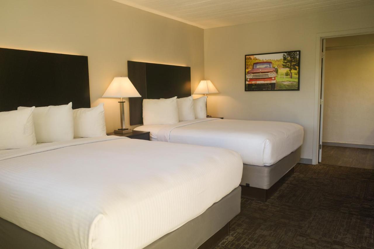 Americana Modern Hotel Redding Exterior photo